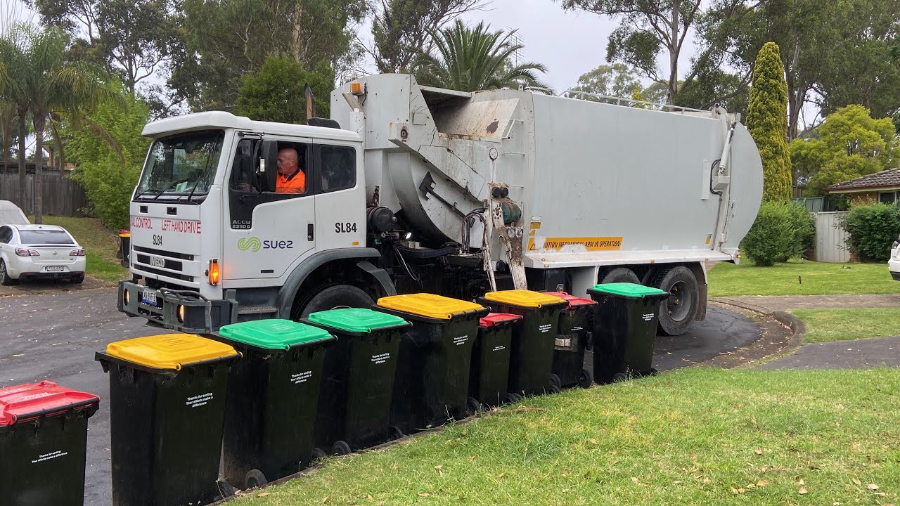 Penrith Garbage Truck SL84 Ex Ipswich YouTube