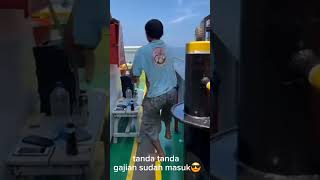 Saat sms cantik bunyi!! #funny