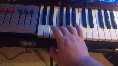 Logan String Melody II (Reverb Listing)