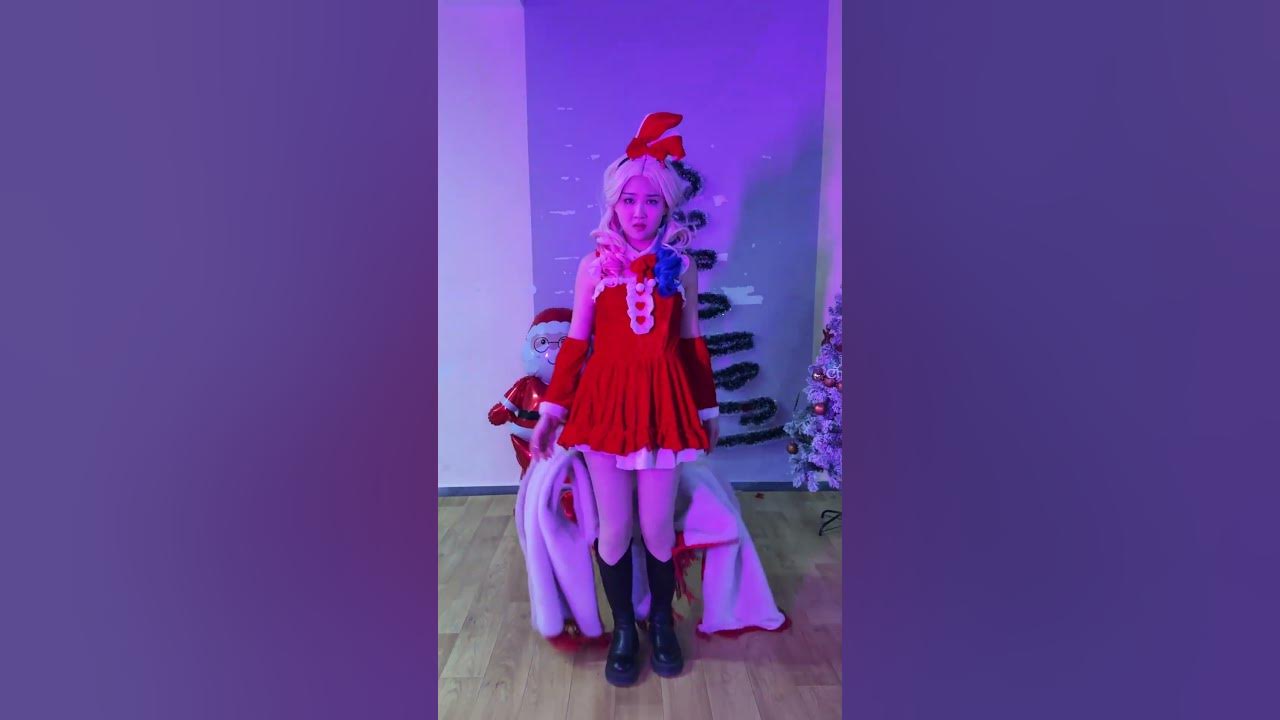 Do you like Harley Quinn's Christmas dance?#Harley Quinn #joker
