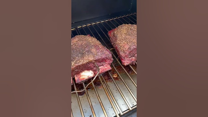Costillas ahumadas por 6 horas