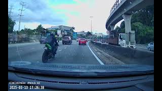 Malaysian reckless driver WC9170Q Kia Forte (2)