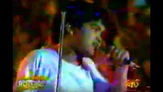 YANO - Banal Na Aso, Santong Kabayo (Live @ EDSA 1996)