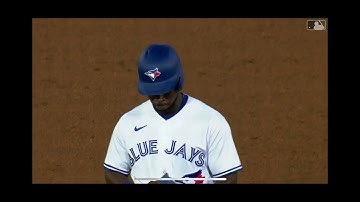 Steve Cishek picks off Jonathan Davis