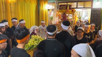 Tiễn đưa bà về nơi an nghỉ cuối cùng (bà Đinh Thị Chạp)