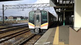 【電笛付き!】E129系A2編成新ニイ 構内回送 新津駅発車