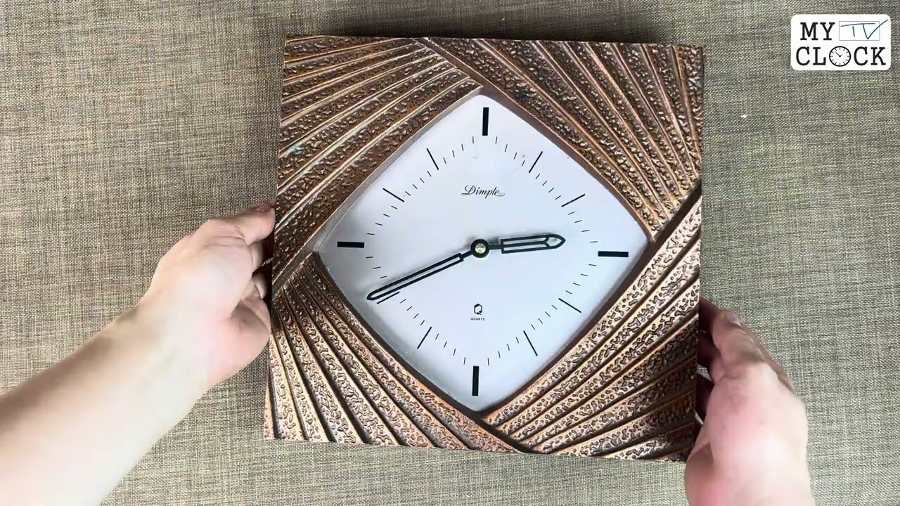 Dimple WMQ-05B 28cm Wall Clock: Unique Artistic Design 壁掛け時計