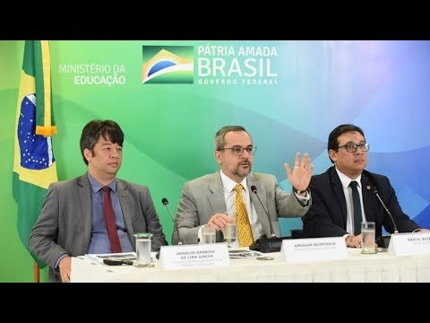 Resultado de imagem para MEC libera R$ 125 milhões em recursos extras para universidades federais"