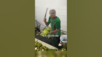 Anh chàng chỉ cần 3 nhát dao để bổ 1 quả dừa #shorts