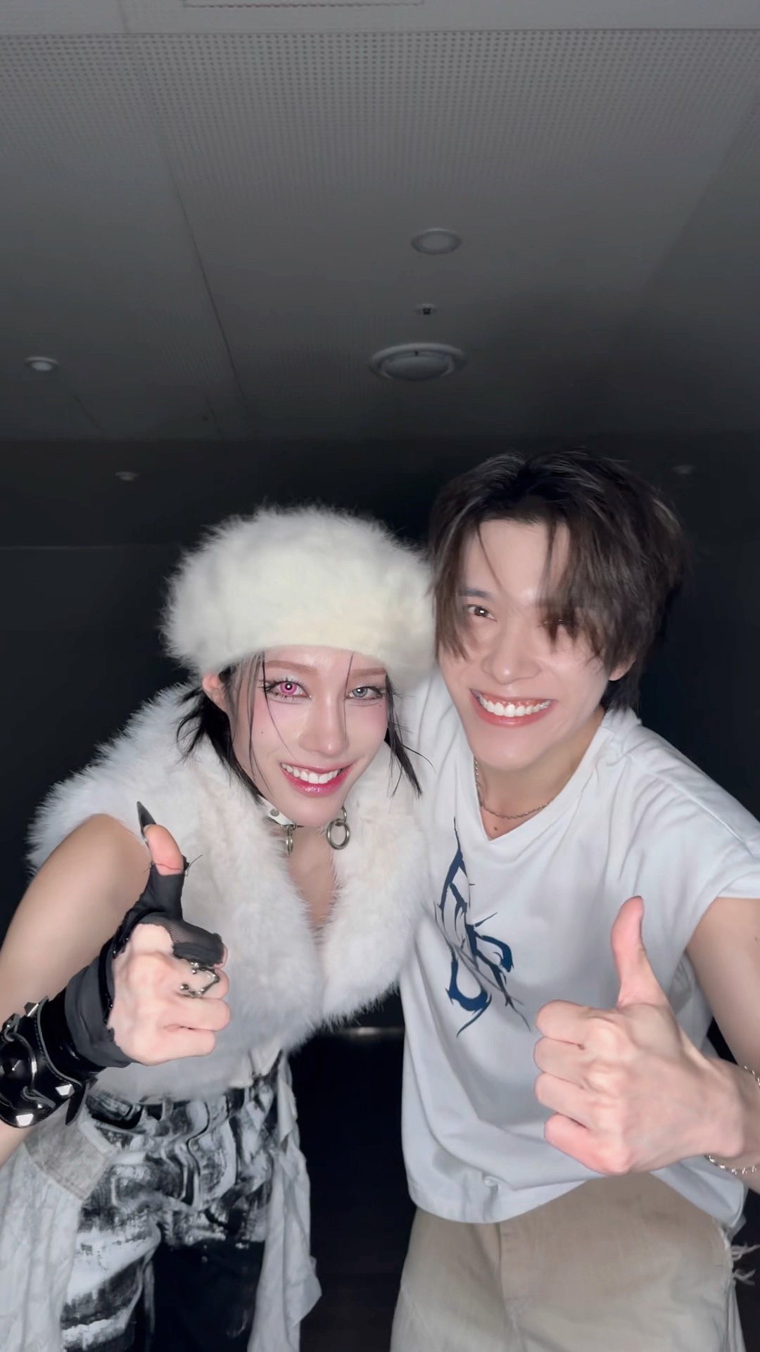 다리 찢기마저 Rizz(리즈) 한 HENDERY 😏@wayV #XLOV #RUI #WayV