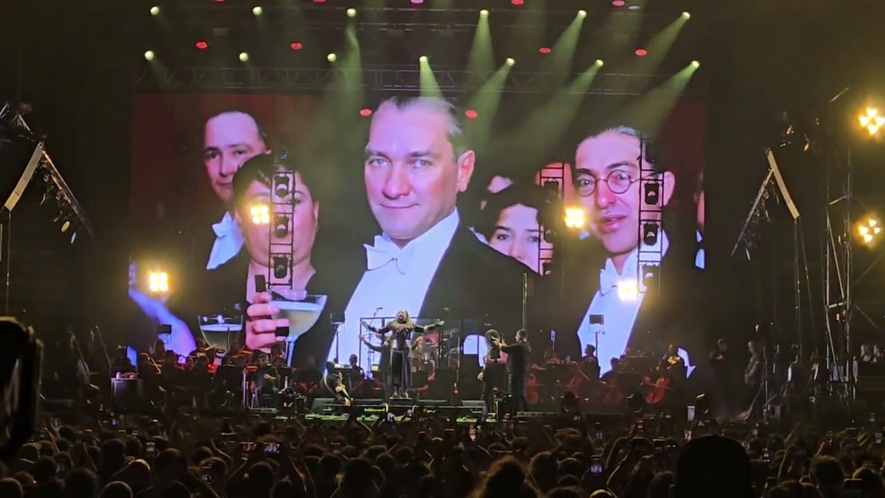 Hayko Cepkin & An Epic Symphony @ Ülker Sports Arena | Kapanış