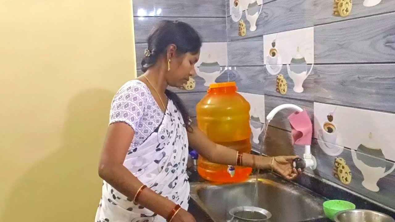 ఇండియా vs వెస్టిండిస్ మ్యాచ్ కి విందు భోజనం కింద చికెన్ - లెమన్ రైస్ చేసుకున్నాము😋😋