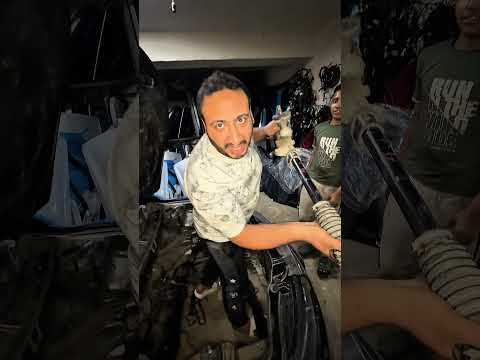 اوعا حد يشتغلك وانا موجود سأسأ علي الكلام الحرفين شارع المرسيدس محل مجموعه الكوثر