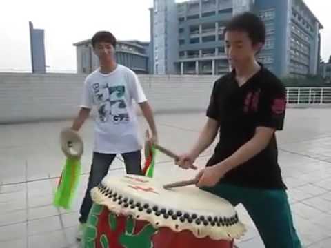 Cách đánh trống múa lân!