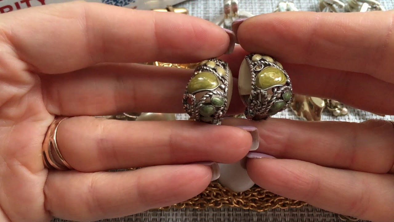 Распаковка лома винтажной бижутерии