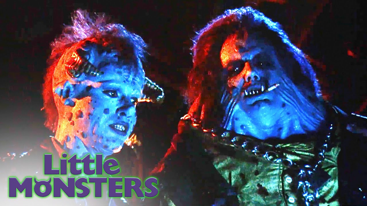 Brians Meets Snik in the Monster World | Little Monsters | Fred