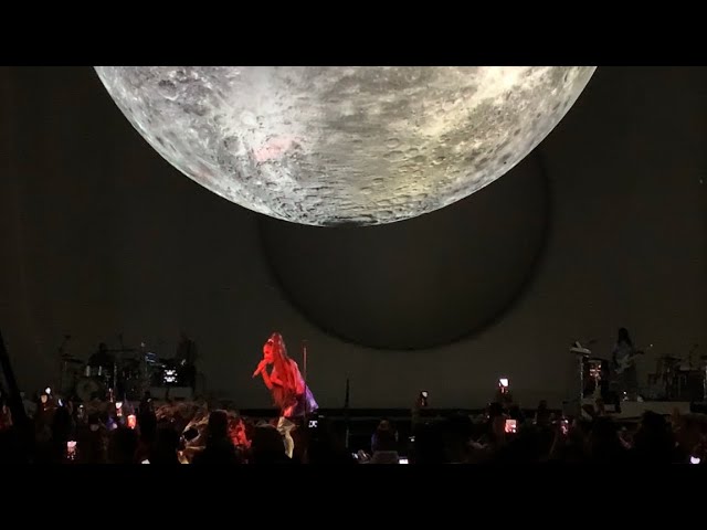 Ariana Grande - Moonlight (FULL) Dallas [read description]