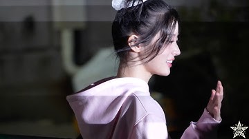 아일릿 민주(ILLIT MINJU) KBS Music Bank 퇴근길 | 251031