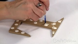 How to Paint Animal Prints on Letters screenshot 4