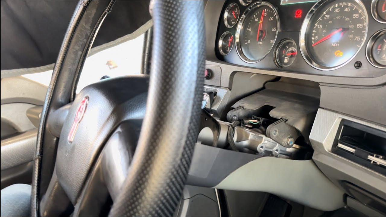 Tilt your Kenworth T680 2016 steering wheel down. DIY YouTube