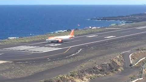 La Palma Airport. EasyJet from Berlin landing