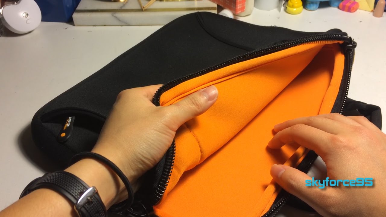 AmazonBasics 7-10in Tablet Bag with Handle Review