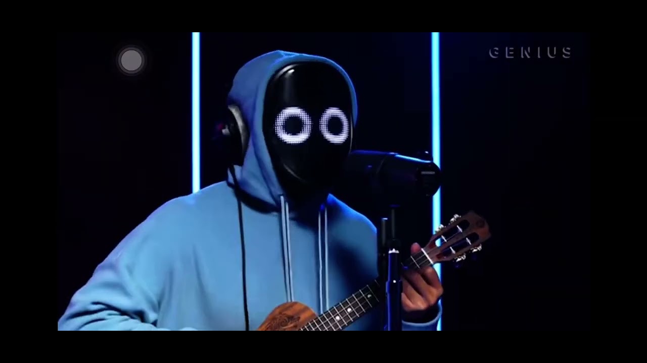 Boywithuke “toxic” (live performance) open mic - YouTube
