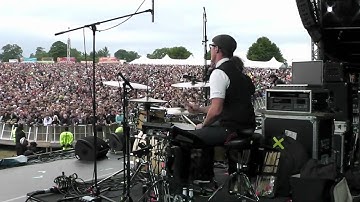 ryanplaysdrums.com - Ryan Jenkinson w/ Reverend & the Makers "BANDITS" live from Knebworth