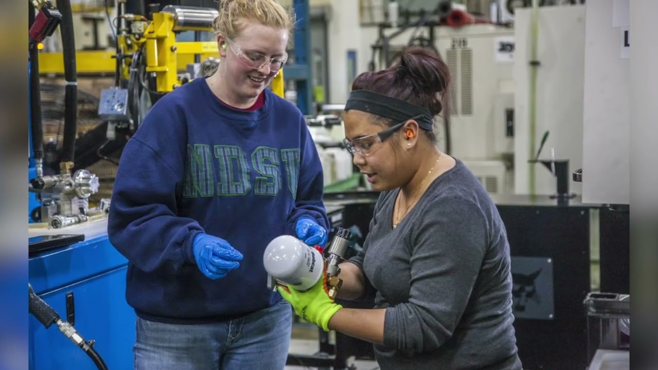 2024 ChamberChoice Young Professionals Best Place to Work - Bobcat Company