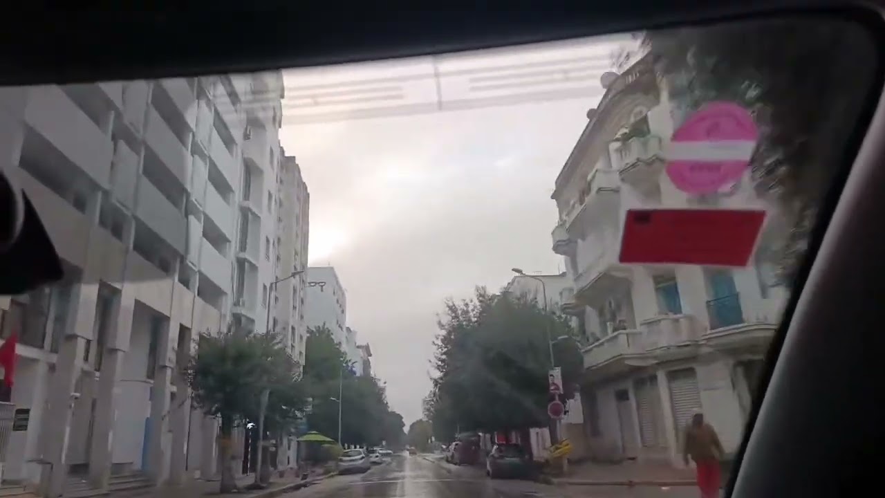 جولة بالسيارة عبر مدينة تونس  | أجواء الأمطار في العاصمة
