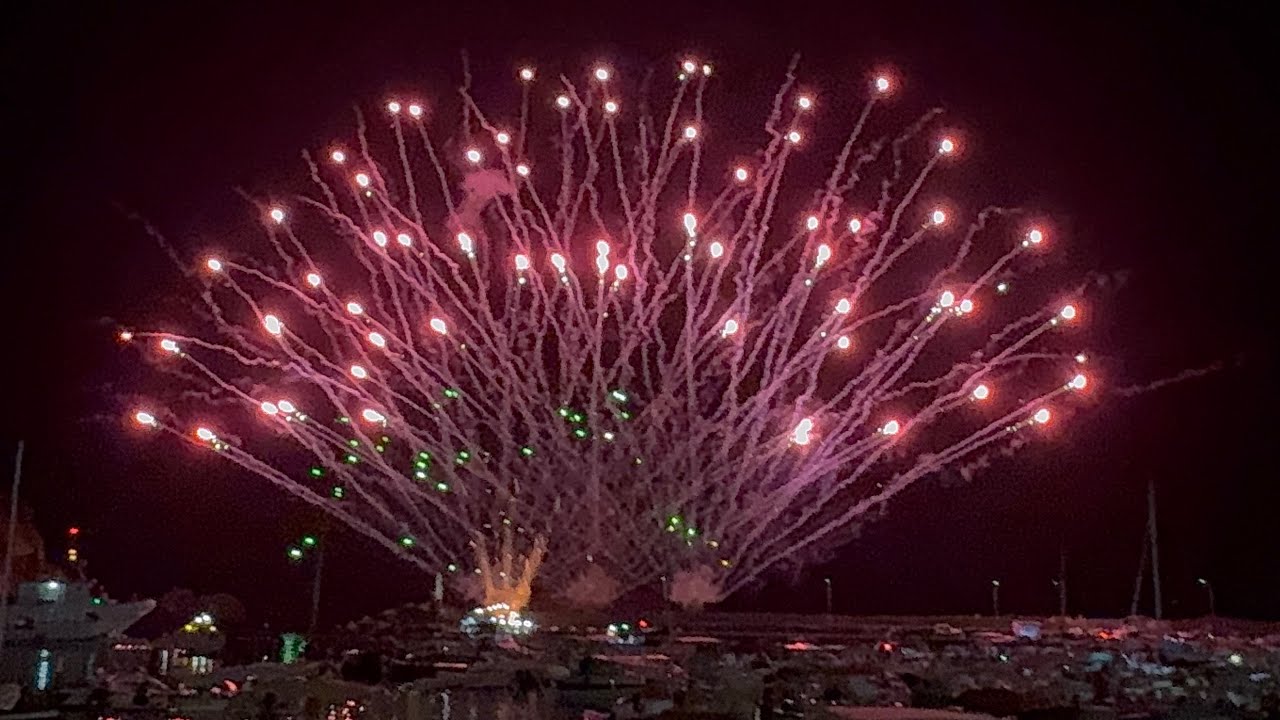 Aci Trezza 30 Agosto 2025 Arrivo al molo della Processione San Giovanni e Spettacolo ZIO PIRO 4K