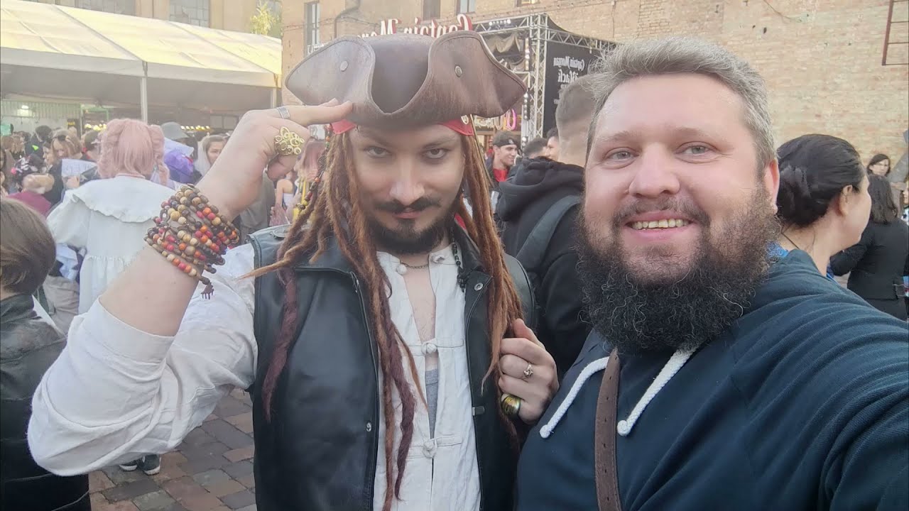 Комік Кон 2021, Київ, Україна, 4–5 вересня. Другий день. Косплеї Comic Con — мультфільми та фільми.