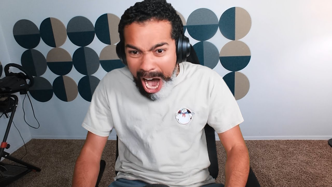 HOW THIS GAME HAS A JUMPSCARE THAT MADE ME LOOK LIKE THIS I'M SURE I DON'T KNOW