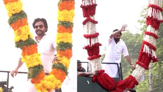 JanaSainiks Shows Their Love Towards Pawan Kalyan | Janansena | Machilipatnam | Filmylooks