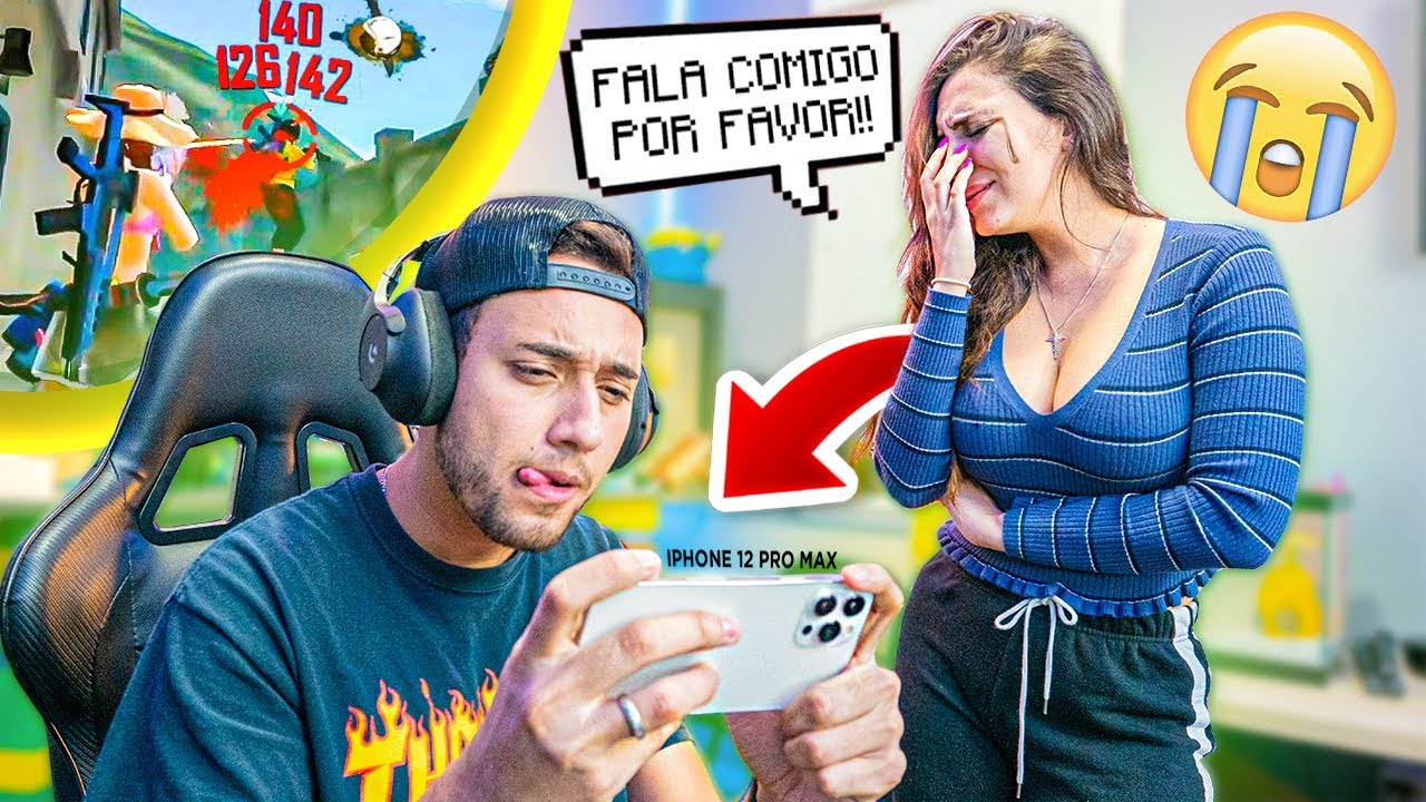 IGNORANDO minha NAMORADA JOGANDO FREE FIRE no NOVO IPHONE 12