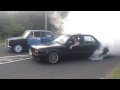 Lada vs BMW E30 burnout