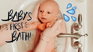 Baby's First Bath & Life Update.
