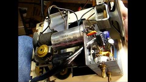 Voice Of Music (VM) model 131 portable record player from 1954