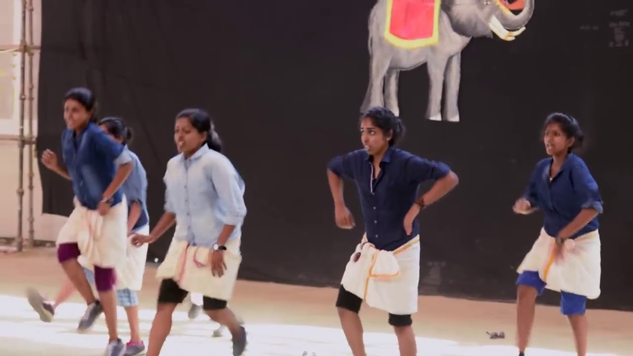 Rocking Dance Performance by Girls - YouTube