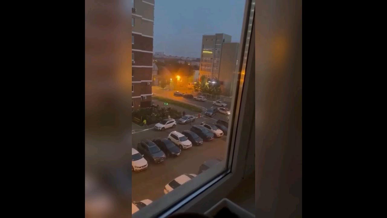 Пожар в доме. Что взрывалось в краснодаре ночью. Что взрывалось в краснодаре ночью. Что взрывалось в краснодаре ночью. Город ночью.