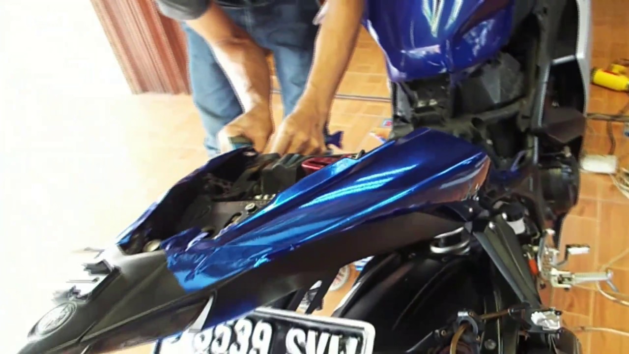  MODIFIKASI  YAMAHA  R25 Sticker WARNA  CHROME BIRU 