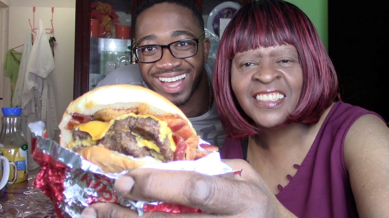 NEW Wendy's Bourbon Bacon Cheeseburger Food Review YouTube