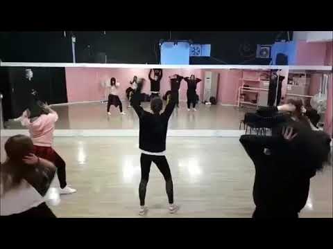 9. Interns K-POP Class at ACOPIA