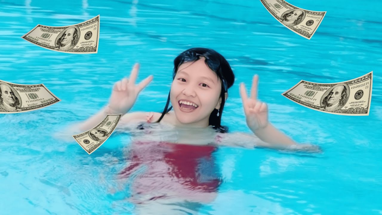 BERENANG DEMI UANG!!!