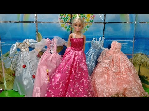 ชุดตุ๊กตาบาร์บี้ ราคาถูก 25 บาท ชุดราตรี จากร้านขายของเล่น dress barbie : ป้าเปิ้ลรีวิว ของเล่น