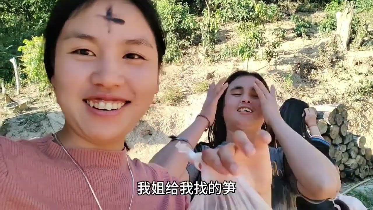 还有三天我就要回中国了今天做中国麻辣给家人吃大家都说太好吃了#老挝媳妇小芳 #在老挝农村 #中国火锅在国外有多火 #家庭聚餐其乐融融 #海外记录真实生活