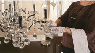 The lamps plus experts share how to clean a chandelier in an easy and
straight forward manner. is your shining its brightest? if not, this
video w...
