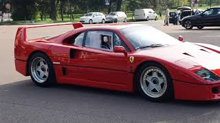Deux Belles Ferrari F40. Félicitations, Elles Sont Superbes.