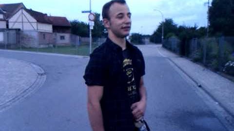 Morgens früh um 10 äh 8 nach 5 Uhr (III)