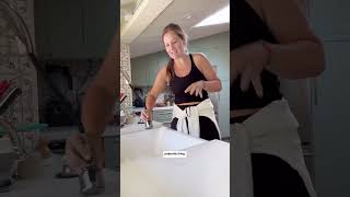 THE KITCHEN! This kitchen is small but mighty 💪🏼We optimized storage, and brought this space to